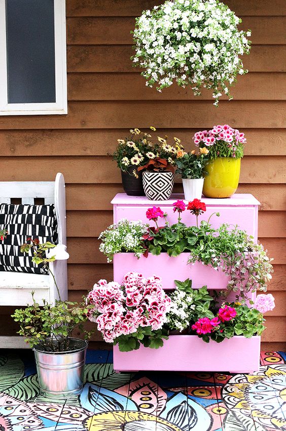 We have finally reached an end (or at least a break) in the rain here on the Oregon Coast. This means it's time to start all of my garden...