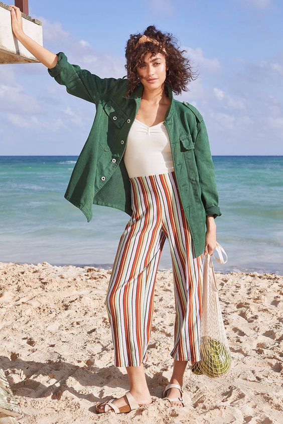 Shop UO Ant Knit Cropped Pant at Urban Outfitters today. We carry all the latest styles, colors and brands for you to choose from right here.