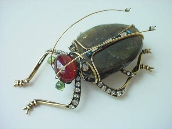 Iradj Moini bug pin .... Insects give me cleeps... but this is cute...I think