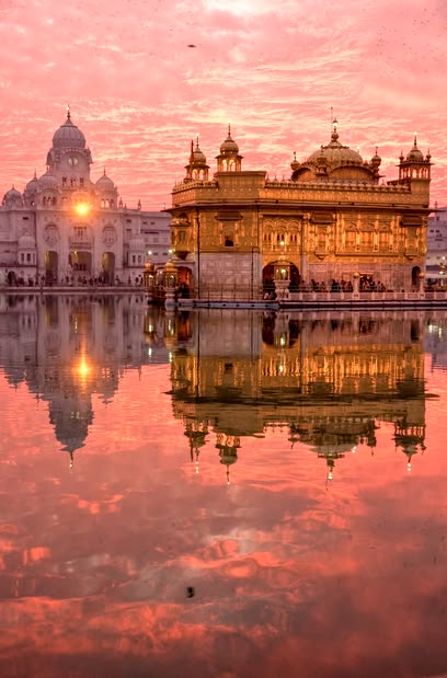 O Templo de Ouro Amritsar, Índia