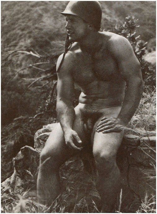 ventage-naked-men