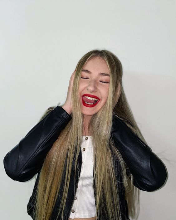 SINGER
