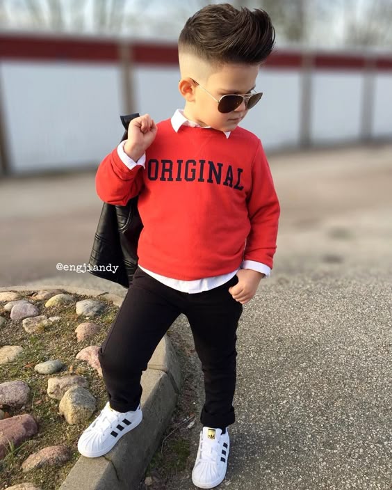 Look at this little guy.. omg!!