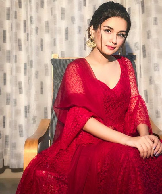 Avneet Kaur 🤘ÇR❕GR❕