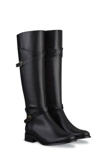 Knee-high boots fit for all calf sizes, without sacrificing style