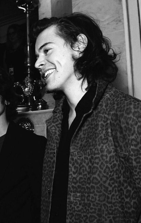 Texting Haz 2 Am Harry Styles Harry Styles 2015 Edward Styles