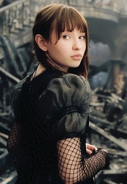 emily-browning