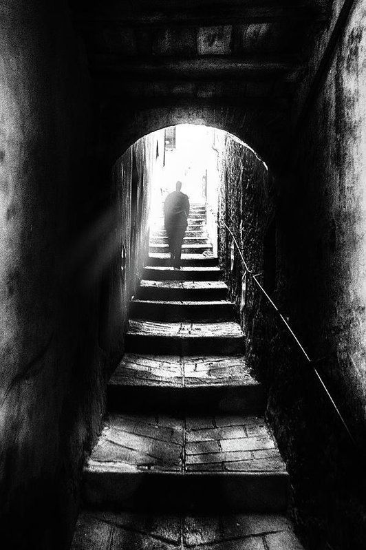 Street Photography Tuscany Art Print by Frank Andree