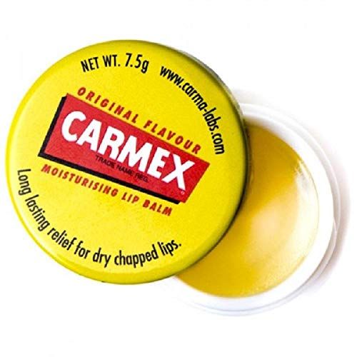 مرطب الشفاه الأصلي من كارمكس 7 5 جم مكياج الامارات دبي ابوظبي الشارقة In 2020 Carmex Lip Balm Moisturizing Lip Balm Lip Balm