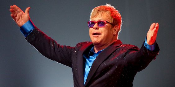 Elton John Takes James Corden\'s Car Karaoke To The Next Level