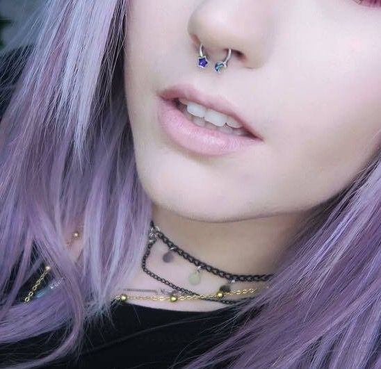 Piercing septo lua e estrela Septum piercing star and moon