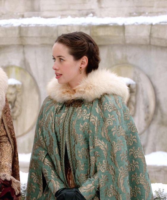 The Enchanted Garden - Anna Popplewell as Lady Lola in Reign (TV Series,...