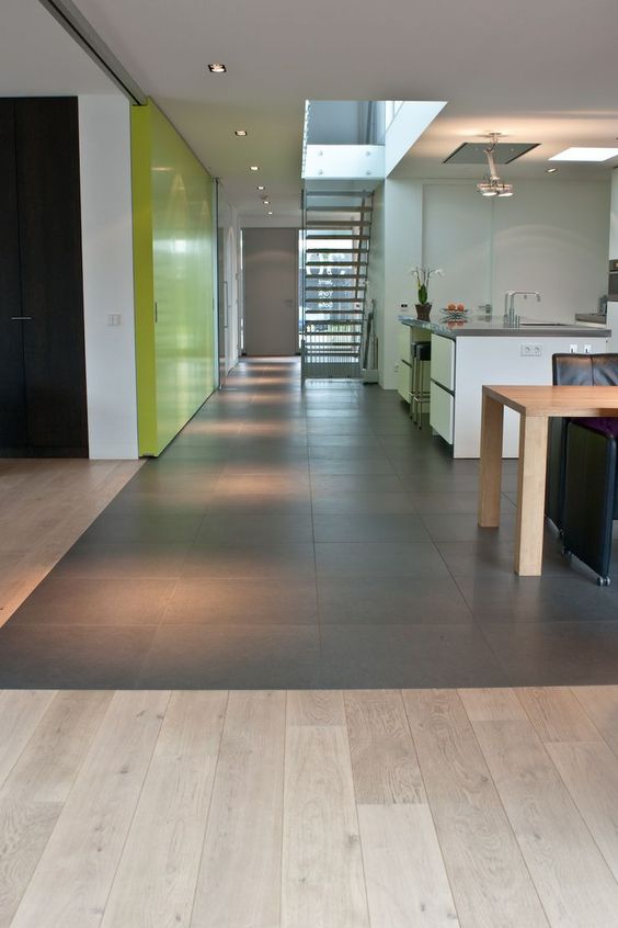 Schöner Boden zwischen Flur und Küche Wohnzimmer viel Glas, um - fliesenspiegel für küche Schöner Boden zwischen Flur und Küche Wohnzimmer viel Glas, um - fliesenspiegel für küche