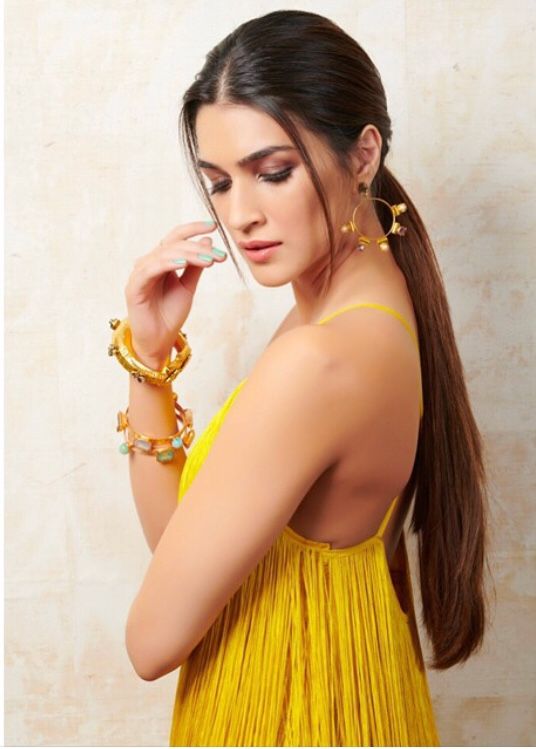 Kriti Sanon Follow @aRchit3298 on Twitter #beautiful #hot #traditional #fashion #beauty #cute #adorable #style #glamour #gorgeous #stunning #hotness #hottest #smile #sexy #bollywood #hollywood #success #pretty #life #daily #fitness #yoga #princess
