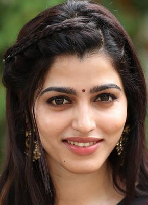 Glamorous Indian Girl Actress Sai Dhanshika Oily Face Closeup Smiling Photos