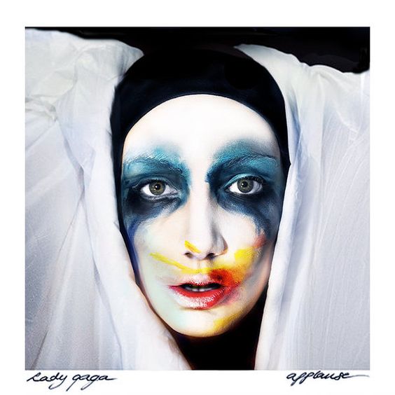 Lady Gaga – Applause (single cover art) Lady Gaga – Applause (single cover art)