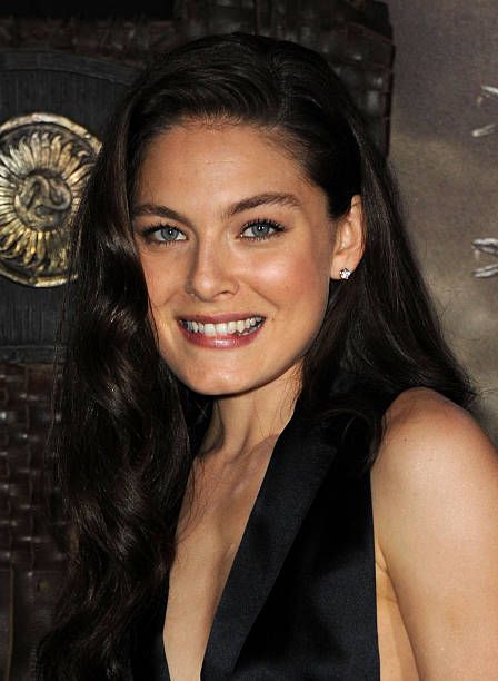 Alexa Davalos Photos and Premium High Res Pictures