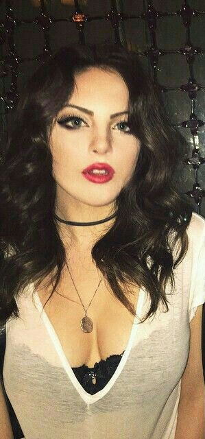 elizabeth-gillies