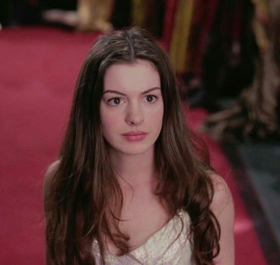 Anne Hathaway : VindictaRateCelebs