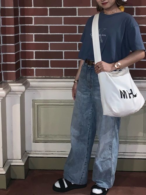 ディズニーコーデ Tシャツはcalvin Kleinの古着 頭にはミッキーさんの帽子かぶってま Tシャツ 古着 シャツ ディズニーコーデ Tシャツはcalvin Kleinの古着 頭にはミッキーさんの帽子かぶってま Tシャツ 古着 シャツ