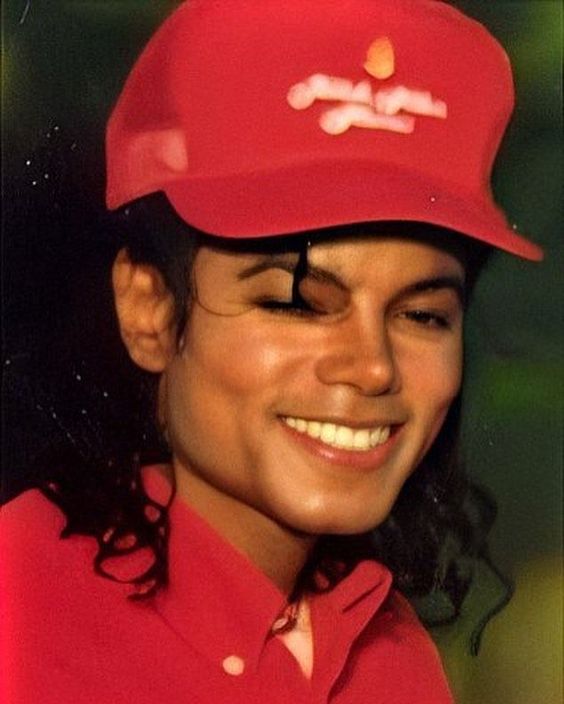 angel-rai-singer