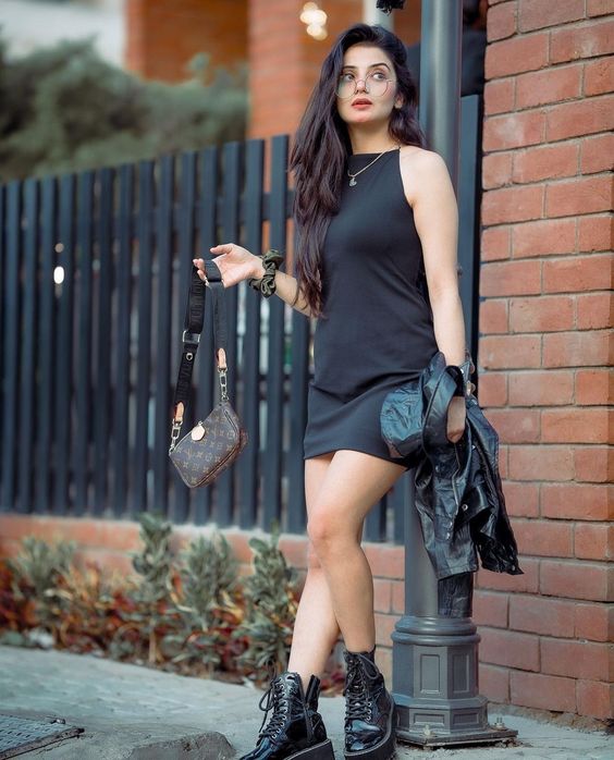 aryanshi-sharma-hot