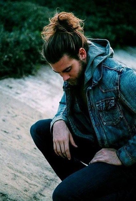jason momoa man bun