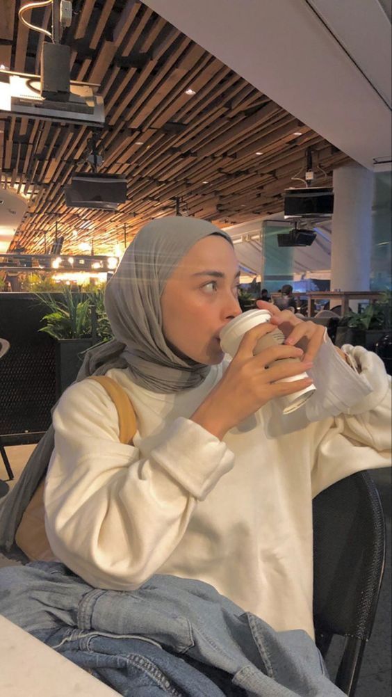 Pin Oleh Halsadiya Di Hijabi Fashion Di 2021 Gaya Hijab Kasual Model Pakaian Hijab Model Pakaian Pin Oleh Halsadiya Di Hijabi Fashion Di 2021 Gaya Hijab Kasual Model Pakaian Hijab Model Pakaian