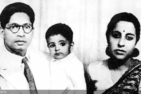 Childhood pic of Amitabh ji