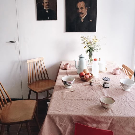 "Good morning sunday! #athome"
