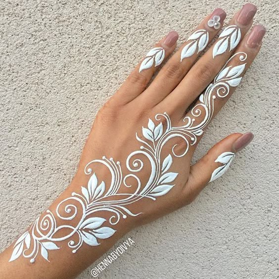 Henna Tangan Putih Henna Tangan Putih