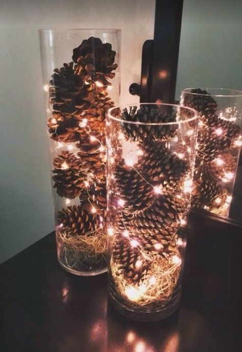 Olá pessoal , tudo bem ? No post de hoje , vou mostrar algumas decorações de natal . No ano passado fiz esse tipo de post aqui , se quiser ver : . Vamos lá ?