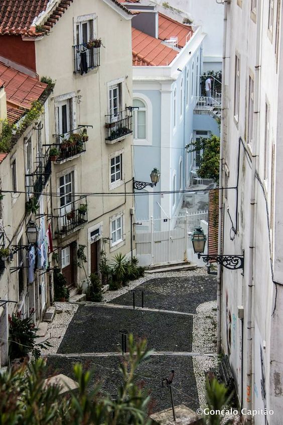Escadinhas de São Crispim, Alfama, Lisbon, Lisboa, Portugal