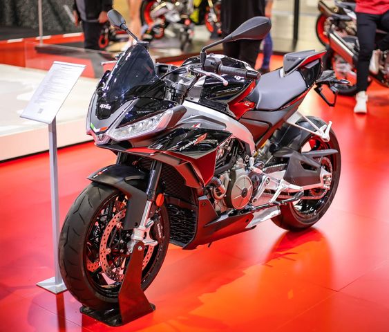 Aprilia Tuono 660 Factory 2022: più leggera e potente - SuperBike Italia