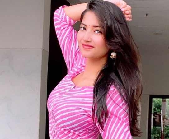 Angel Rai Age, Height, Songs, Boyfriend, Relationship, Bio | Stark Times