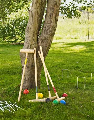 Summer Party Ideas - Backyard BBQ Ideas - Country Living#slide-4#slide-7