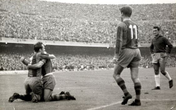 FOTOS HISTORICAS O CHULAS DE FUTBOL 3e4eceb2cfb5e03de38d68527a1e55eb