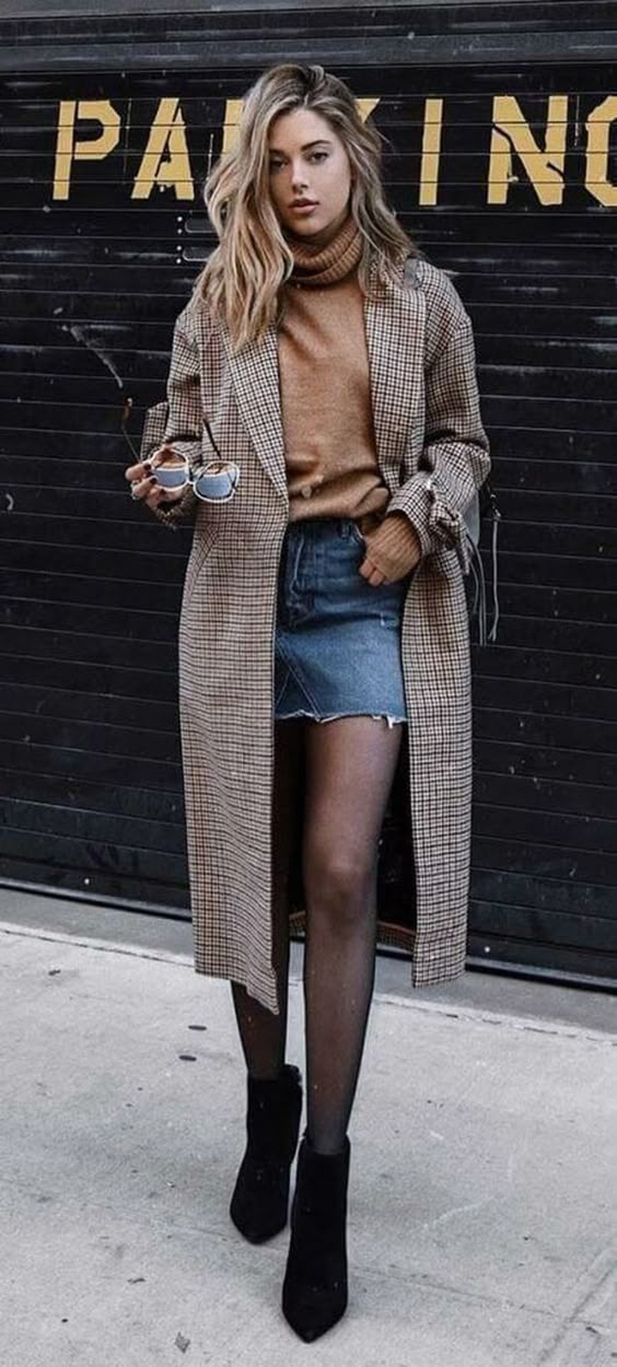 32 Charming Fall Street Style Outfits Inspiration to Make You Look Cool this Season #Fashion #Women Style #Women Style