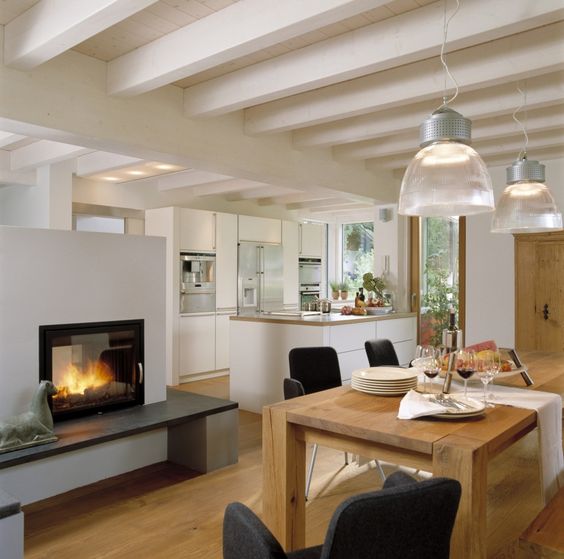 Kaminofen als Raumteiler in offener Küche Wohnzimmer Pinterest - kuhfell wohnzimmer modern Kaminofen als Raumteiler in offener Küche Wohnzimmer Pinterest - kuhfell wohnzimmer modern