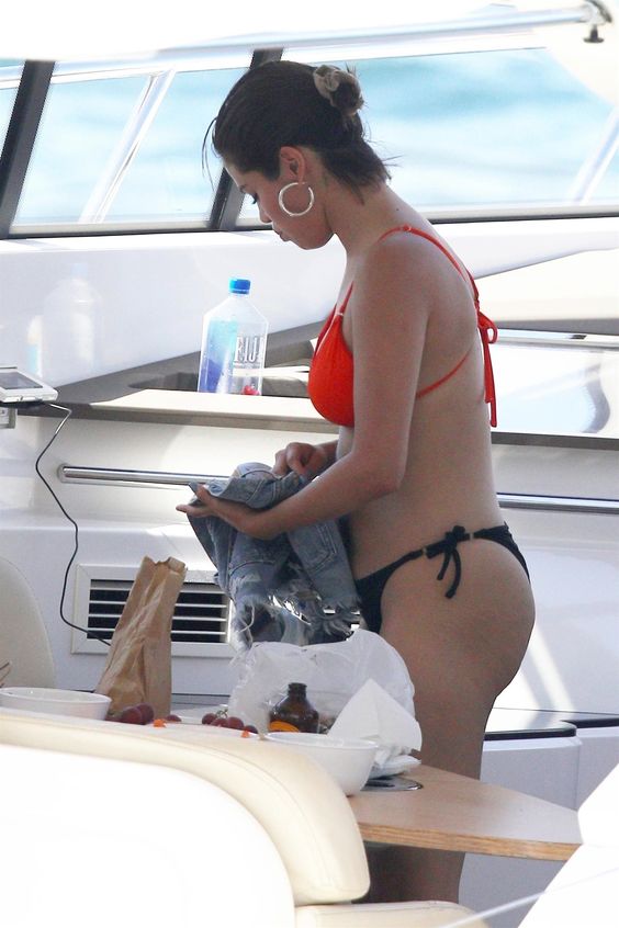 March 19: Selena on a boat in Sydney, Australia