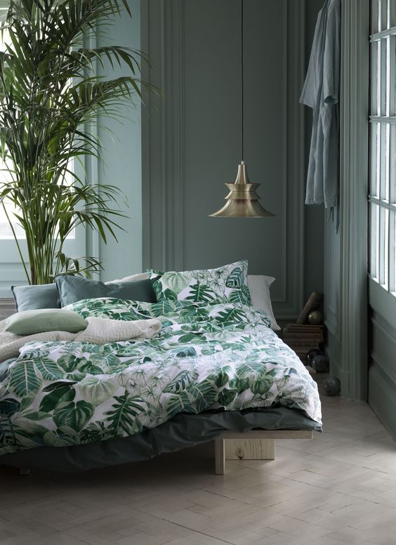 H&M's Sumptuous Spring 2016 Collection Goes Back to Nature - With record-breaking blizzards and dreary gray skies dominating our feeds right now, it’s hard to remember that spring is just around the corner. But H&M Home’s fab new spring 2016 line is here to brighten up your wintry day — and your house.