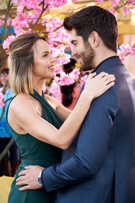 A Brush with Love - a Hallmark Channel "Spring Fever" Movie starring Arielle Kebbel & Nick Bateman