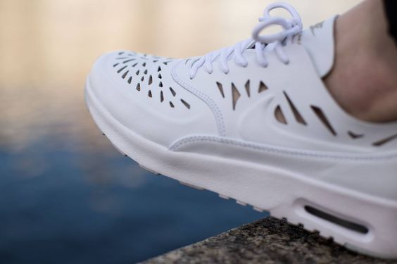 air max thea blanche a trou air max thea blanche a trou