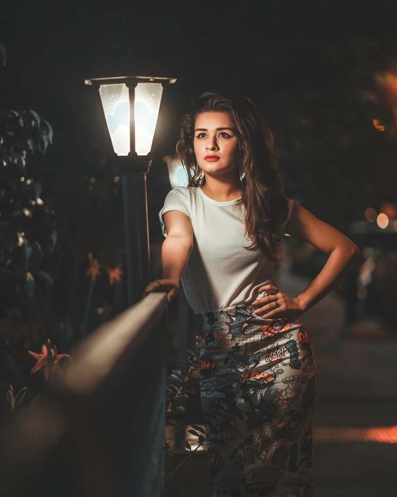 avneet-kaur-s**y-yoga