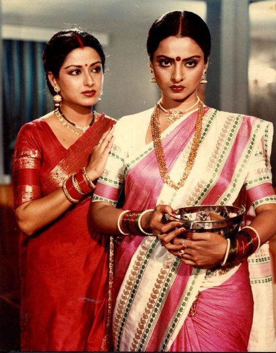 #Jeetendra #Rekha #MoushumiChatterjee #BollywoodFlashback #80s #JeetendraMuVyz #RekhaMuVyz #muvyz050618