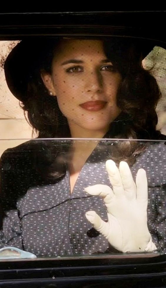 Adriana Ugarte as Sira Quiroga in The Time Between Seams (El Tiempo Entre Costuras) - TV Mini-Series 2013 - (The Time In Between / The Seamstress) - Style: ...