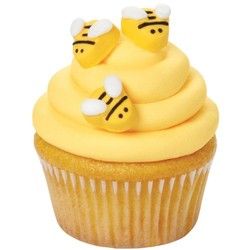 Recreate This Classic Winnie the Pooh Baby Shower Right Now | Life with Mar