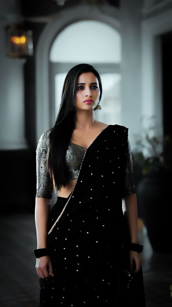 Srinidhi Shetty in 2022 | Lehenga choli, Lehenga, Black lehenga