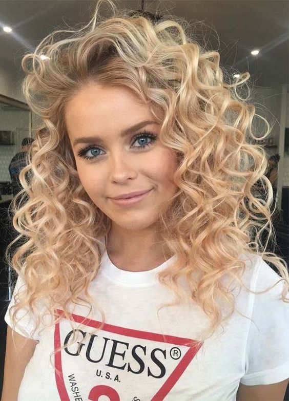 curly hairstyles for women