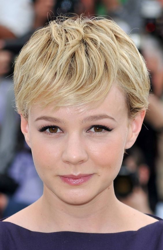 wavy pixie cut